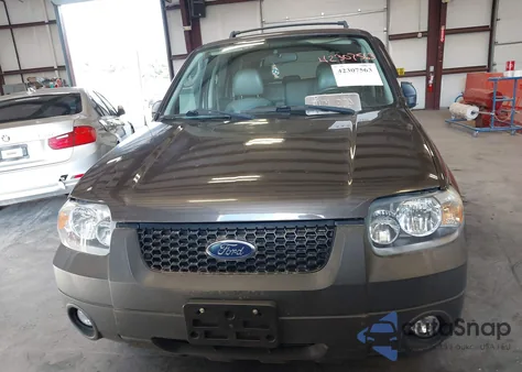 2007 Ford Escape Xlt/Xlt Sport z USA, uszkodzony, nr VIN 1FMYU93157KA04023